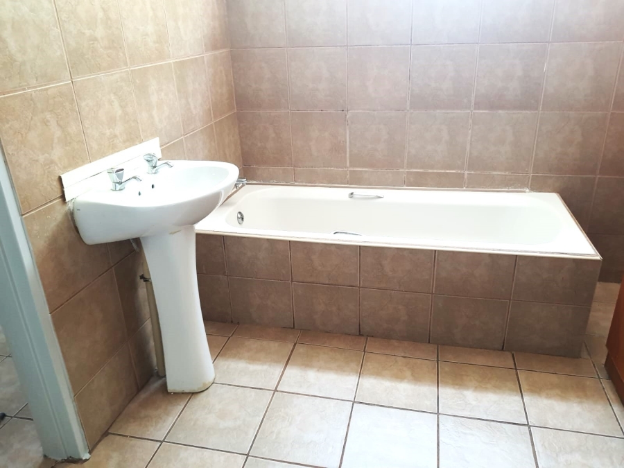 To Let 1 Bedroom Property for Rent in Bodorp North West